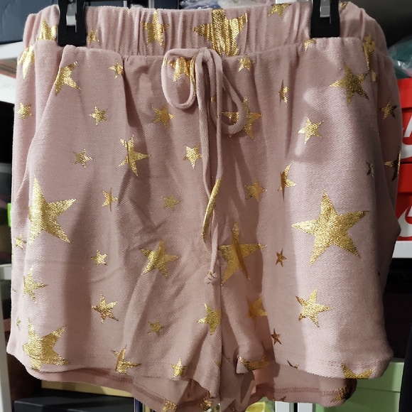 NWOT Fantastic Fawn Pink Shorts with Gold Stars - Picture 1 of 3